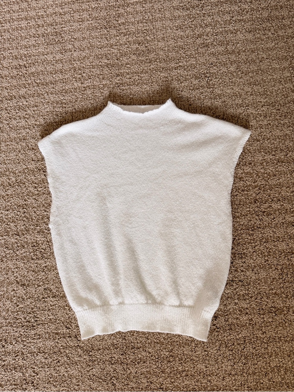 SHEIN White Sleeveless Mock Neck Knit Top